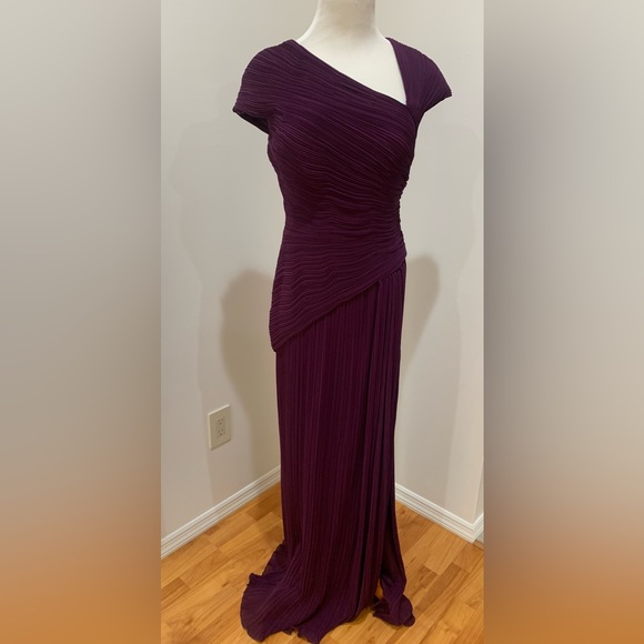 NWT Tadashi Shoji Evening Gown - Picture 1 of 14
